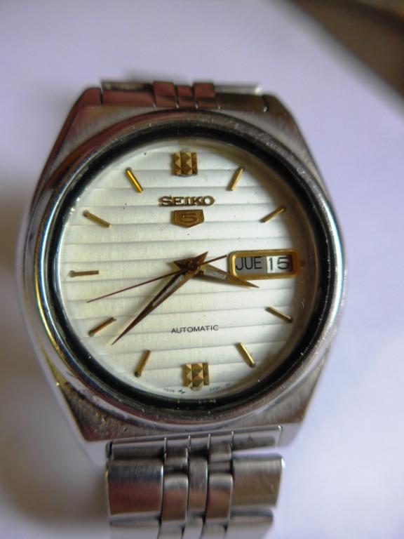 Seiko 5 Automatic Round White-Shutter Design Watch, Men's Fashion, Watches  & Accessories, Watches on Carousell
