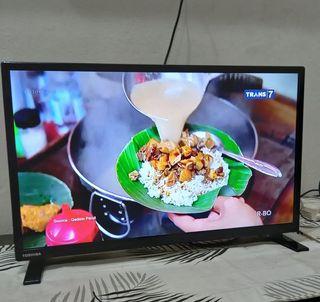 TOSHIBA LED TV 24 inch LIKE NEW barang mulus NOMINUS bole cek sepuasnya 👍
