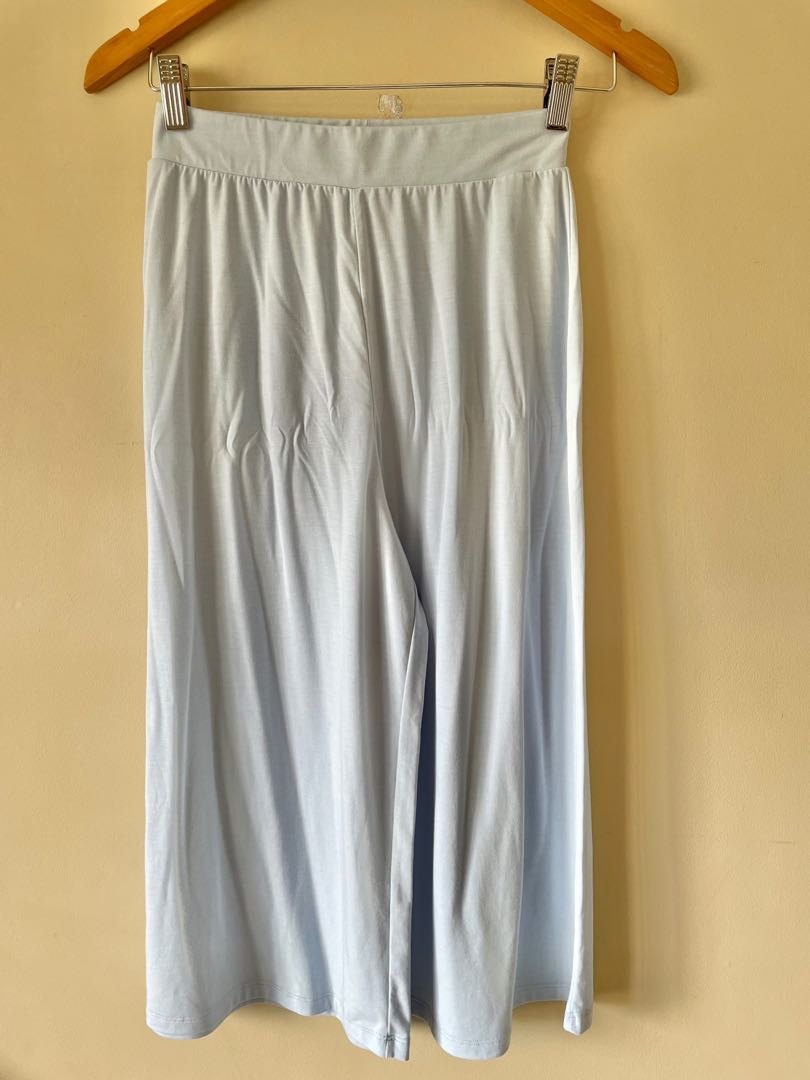 Uniqlo Airism culottes, Women's Fashion, Bottoms, Other Bottoms on ...