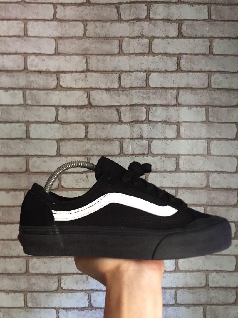 Vans 36 top decon black