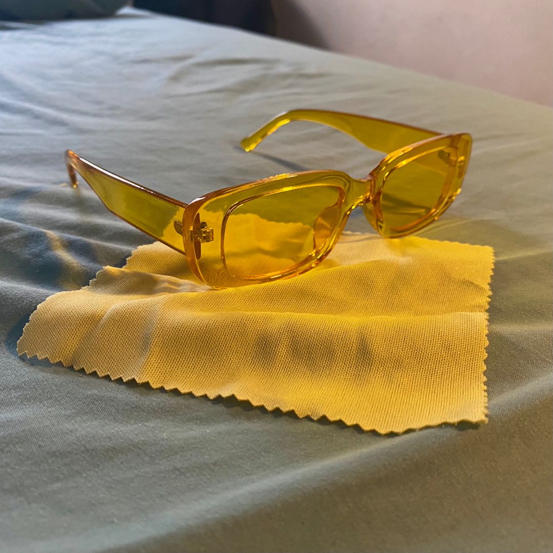 yellow sunnies