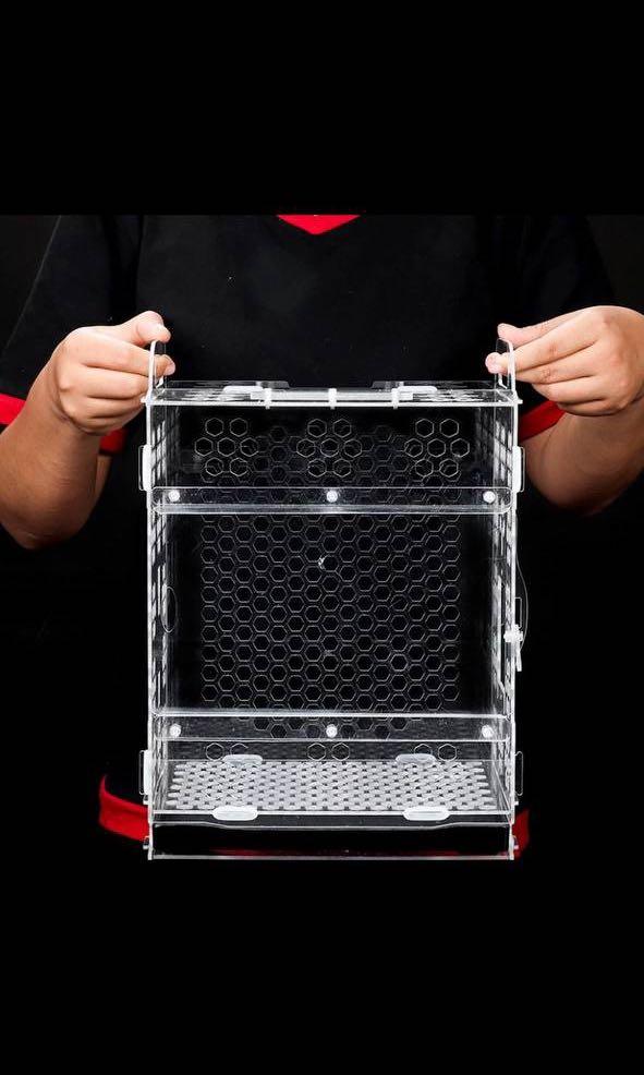 Acrylic Bird Cage - Lovebird, Budgie, Conures, Parrotlets (Category: Homes & Other Pet Accessories) located in Singapore. Submitted by wild.frostt (Listing ID 1106954198, Image 7). Description: Measurement Length : 25CM Height : 35CM Dept : 20CM INCLUSIVE • Feeder Box • Perch • Water feeder Information • First two picture are sample • Brand new stocks items •Item are dismantled and need to be fixed.