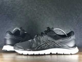 Adidas ZX650 Men s Fashion Footwear Sneakers on Carousell