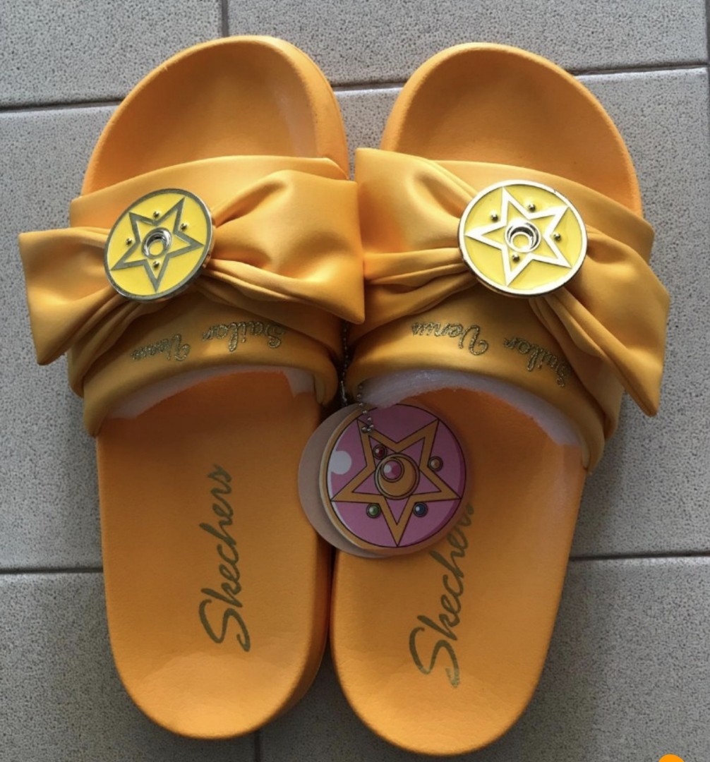 skechers gold flip flops