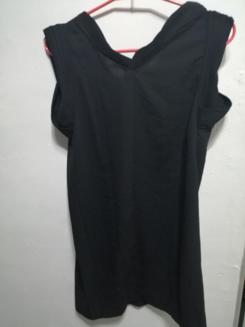 Calvin klein (Category: Dresses) located in Makati City. Submitted by bimmeup (Listing ID 1106846034, Image 2). Description: Ck dress (authentic) Size medium No issue 500.