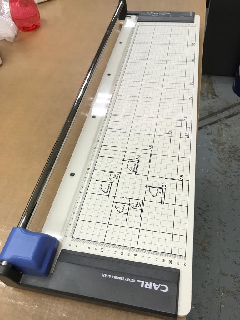 CARL Rotary Trimmer, Hobbies & Toys, Stationery & Craft, Craft Supplies