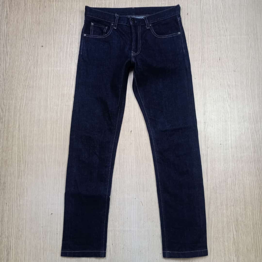 Celana uniqlo selvedge slim fit straight Fesyen Pria Celana uniqlo selvedge slim fit straight Fesyen Pria