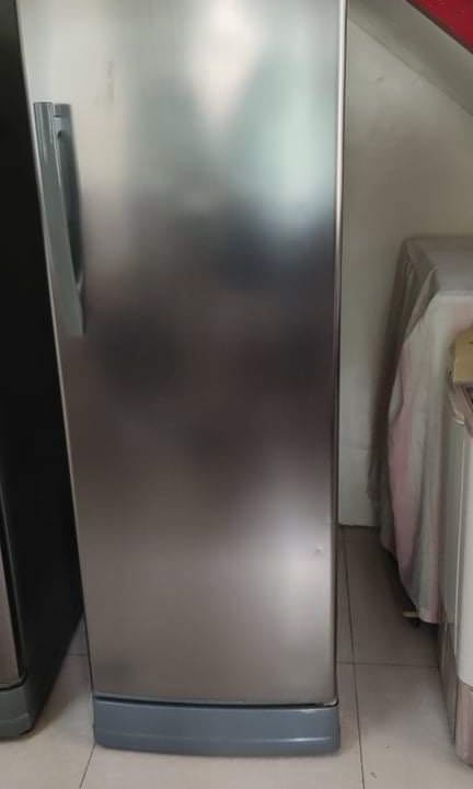Condura freezer 8 cubic feet sale