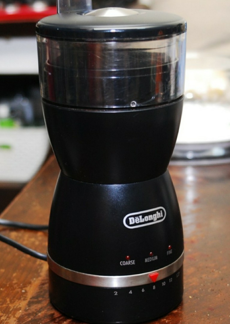 Delonghi kg49 coffee grinder, TV & Home Appliances, Kitchen Appliances