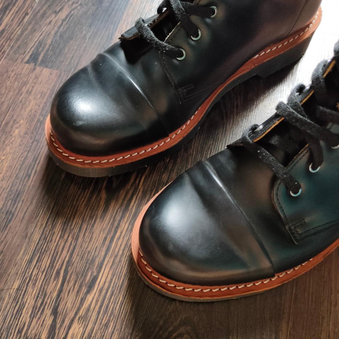 DR. MARTENS CHARLTON BOOTS, Men's Fashion, Footwear, Boots on Carousell