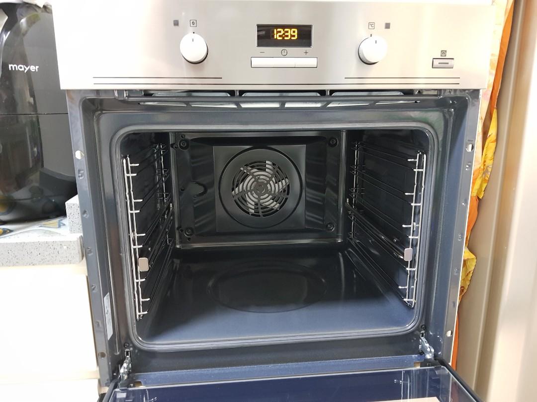 Electrolux Plus Steam built in oven 72L, TV & Home Appliances, Kitchen