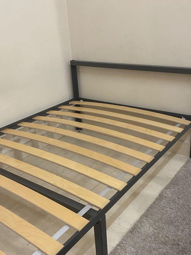 Luroy shop bed base
