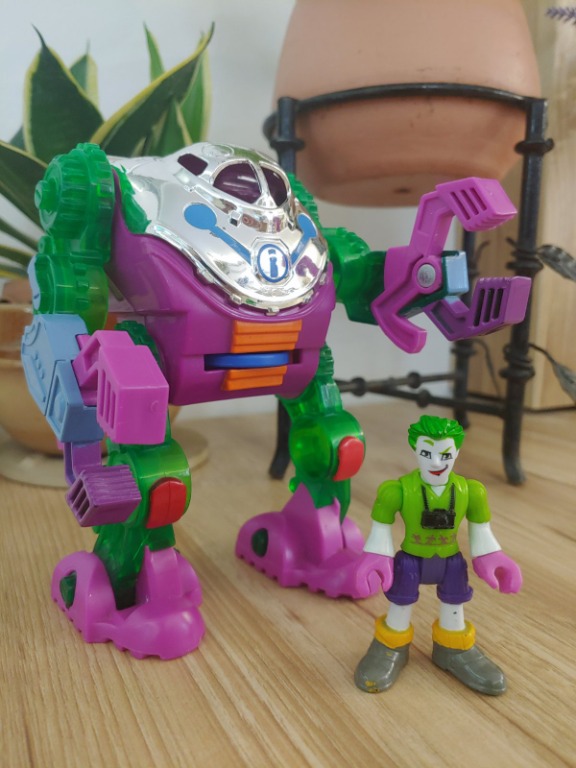 Imaginext The Joker Suit Joker The Jokers Suit Joker Uses His Suit To