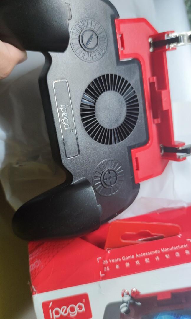 Ipega Rechargeable Gaming Controller (Category: Controllers) located in Manila. Submitted by cherrylim93 (Listing ID 1106865274, Image 2). Description: Rechargeable gaming controller with cooling fan Rfs: Change of plan Delivered to you through gogoexpress add 30.
