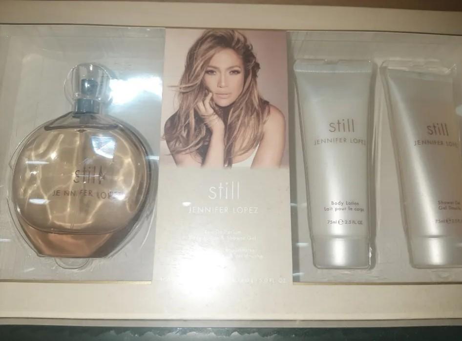 JLO STILL (Category: Fragrance & Deodorants) located in Baguio. Submitted by jblim26 (Listing ID 1106875773, Image 1). Description: JLO STILL GIFT SET 2,70O ONLY SEALED 💯% Original.