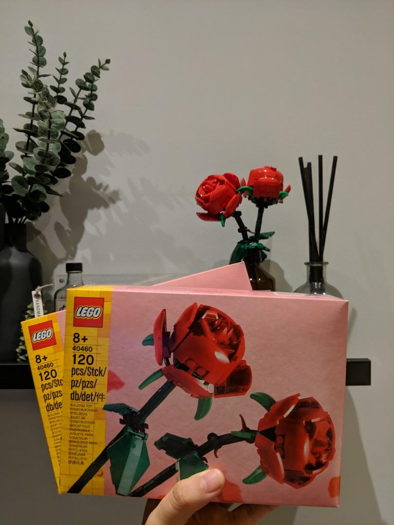 Lego roses 40460 and tulips 40461 