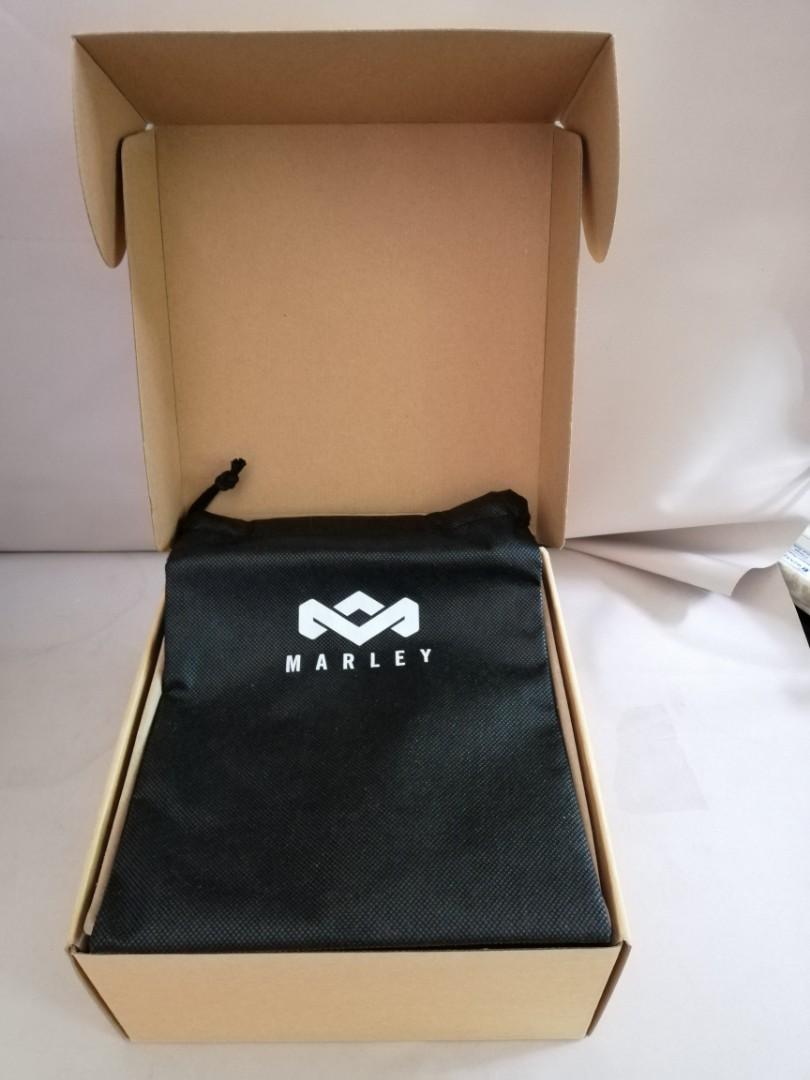 Marley Positive Vibration XL (Category: Headphones & Headsets) located in San Pedro. Submitted by aus-plus (Listing ID 1106869218, Image 1). Description: Marley Positive Vibration (XL) -Certified wood -premium comfort -24 hour battery life quick charge.
