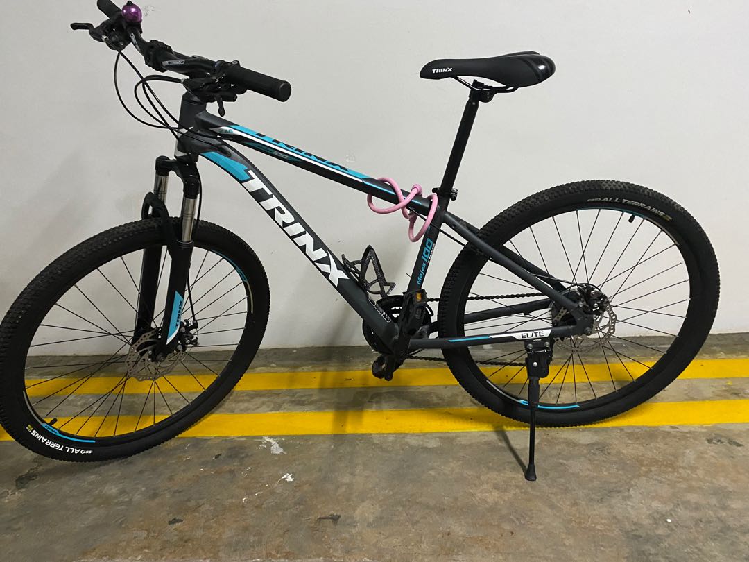 Matt Black Blue Trinx Mountain bike 