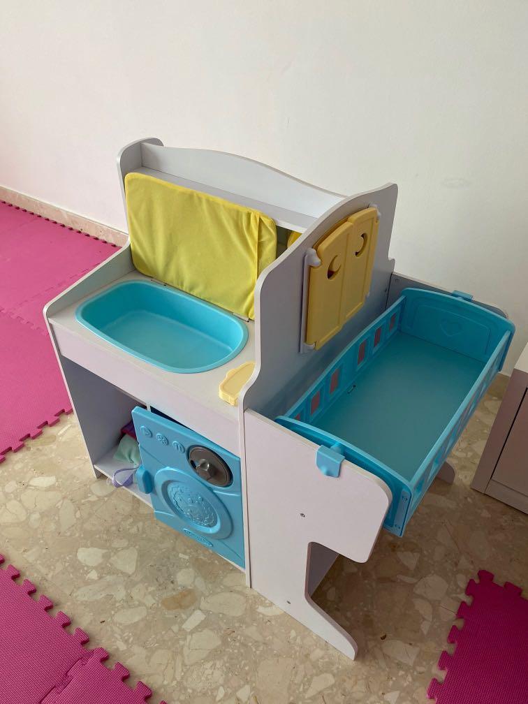 Melissa and doug changing table cheap