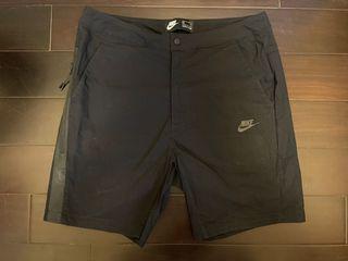 Nike 黑色休閒短褲 XL號
