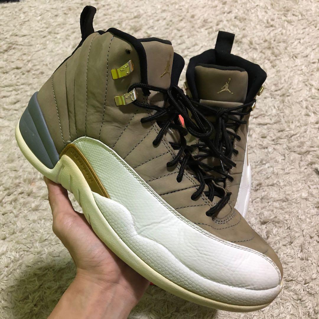 retro 12 green and white