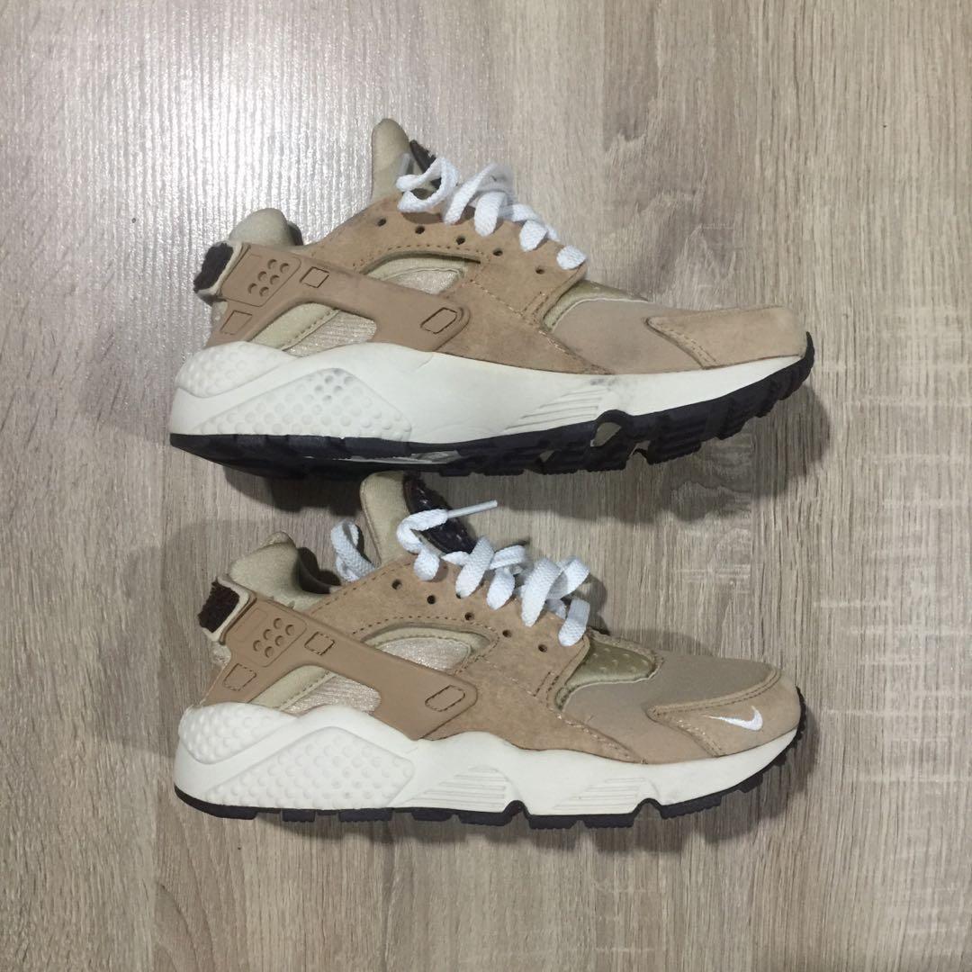 Nike Huarache Mall pullout shoes