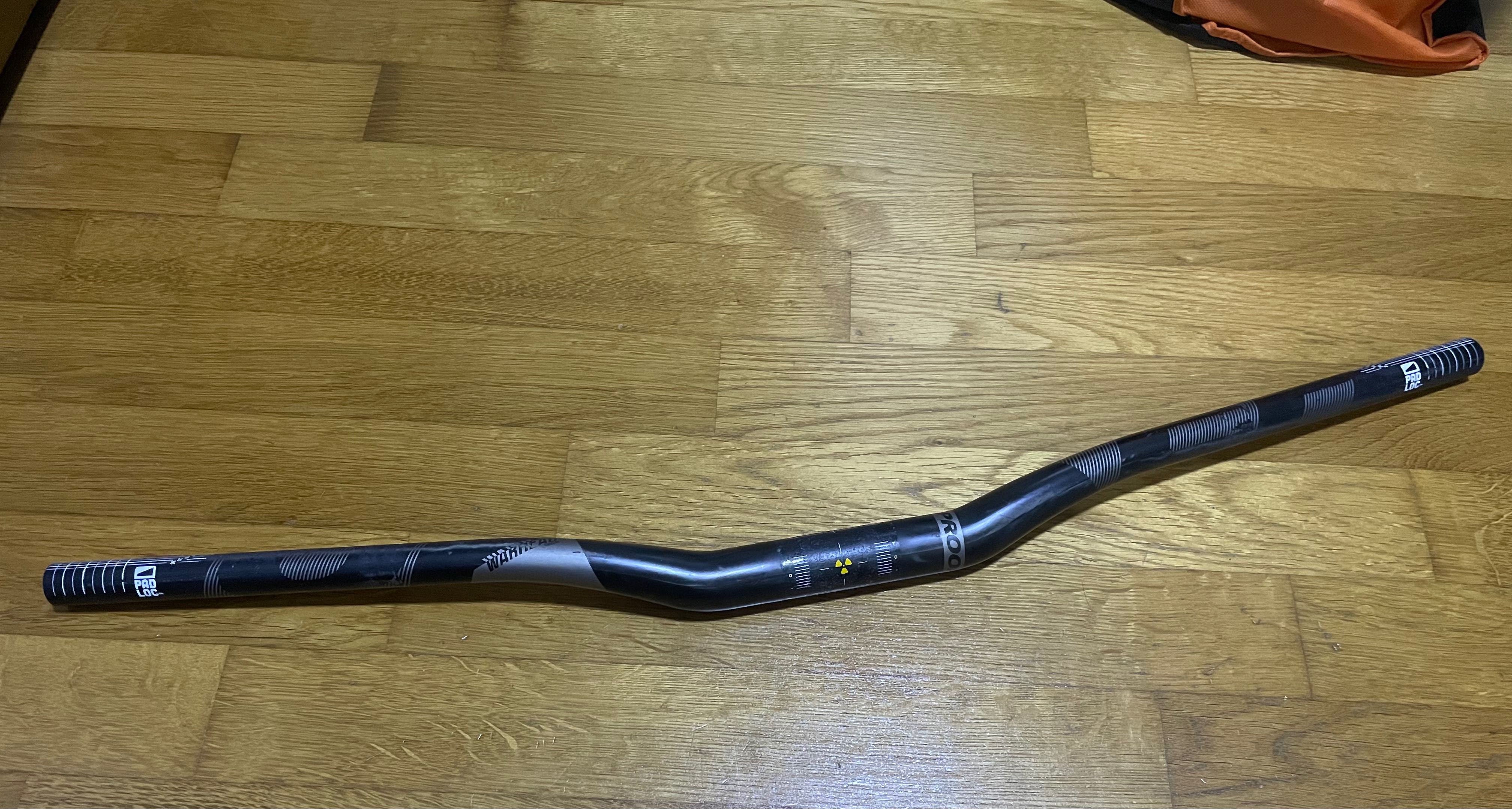Nukeproof warhead carbon riser store