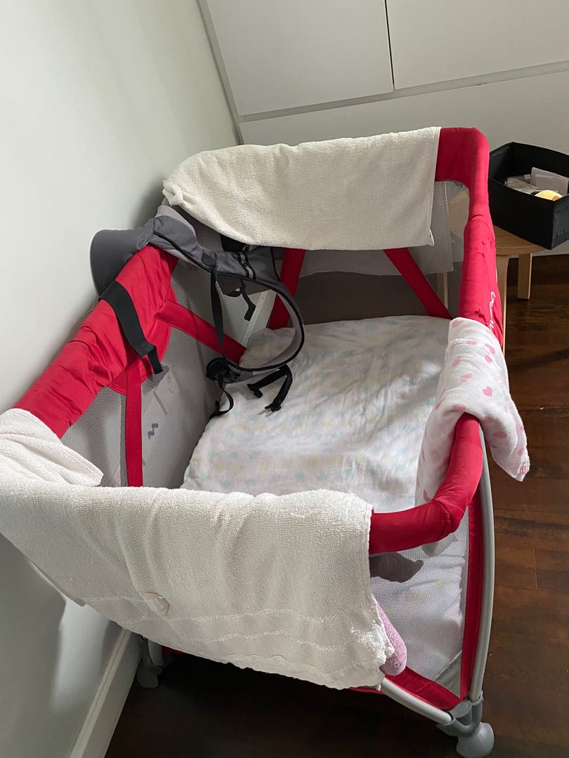 Nuna playpen, Babies & Kids, Baby Nursery & Kids Furniture, Cots