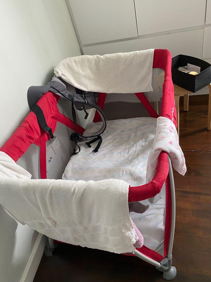 Nuna playpen, Babies & Kids, Baby Nursery & Kids Furniture, Cots