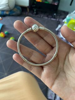 (Category: ) located in . Submitted by Amoi94 (Listing ID 1106934351, Image 1). Description: .