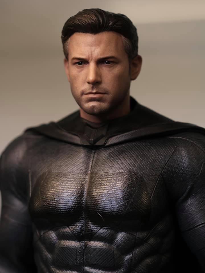 PRE-ORDER DC JUSTICE LEAGUE THIRD PARTY 1/6 SCALE BATMAN NECK COLLAR