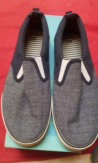 sepatu HnM boy sz 39