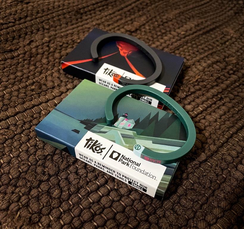 Tikos Ocean Plastic Bracelet, Women's Fashion, Jewelry & Organizers ...