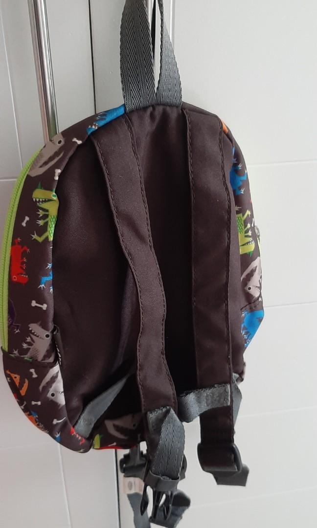 Toddler bag with sling for hands (Category: Diaper Bags & Wetbags) located in Mandaluyong City. Submitted by pinkcel (Listing ID 1106934938, Image 3). Description: toddlers bag with sling for hands.