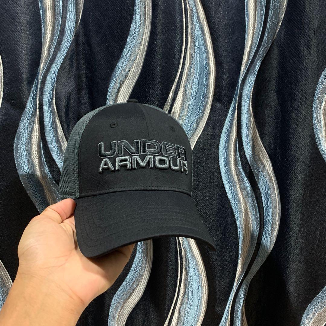 Under armour mesh on sale hat