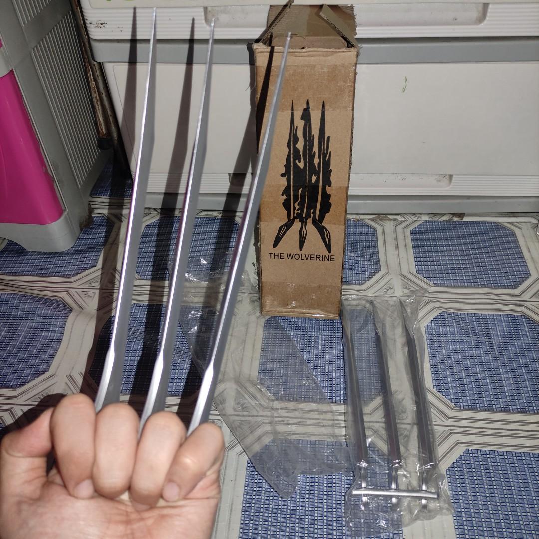 Wolverine Claw Cosplay Toy (Category: Action & Battle Toys) located in Caloocan City. Submitted by guitarsandcosplayph (Listing ID 1106825015, Image 2). Description: The Wolverine Claw Cosplay TOY Made from PVC HARD PLASTIC METALLIC LOOK PRICE 1000 PESOS LALAMOVE GCASH / COD.