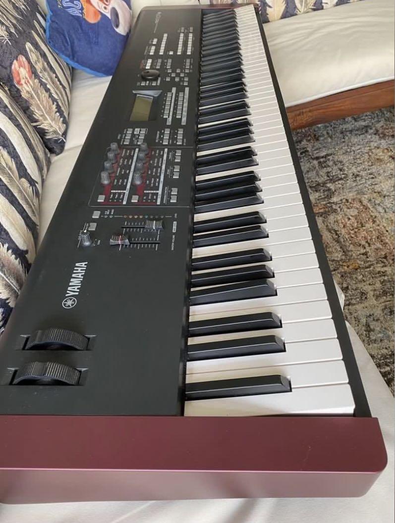 Yamaha MOXF8 88Key Weighted Synthesizer Workstation Keyboard, Hobbies