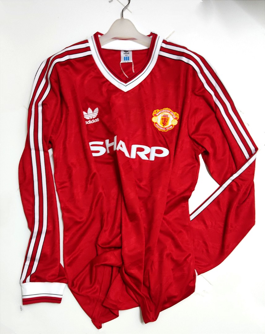 Man united 1986 kit sales