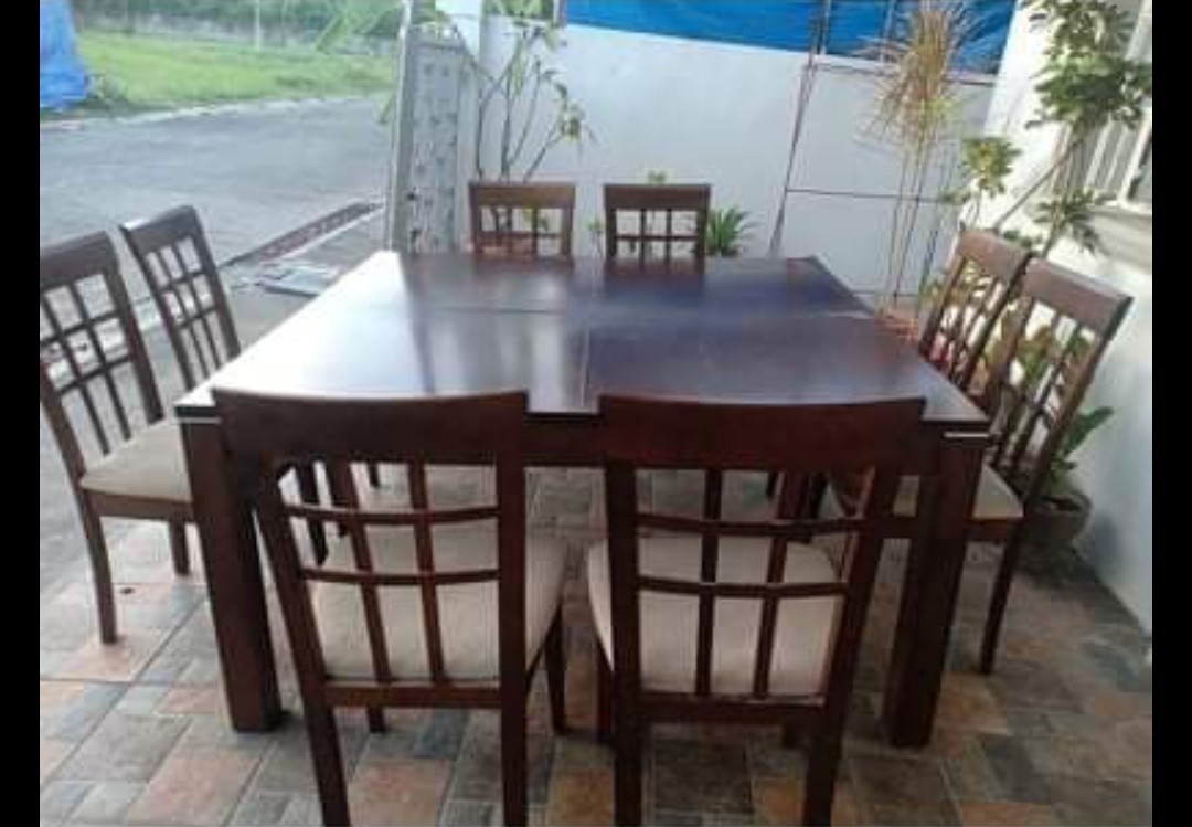 RUSH!Square 8seats dining table.5ft x 5ft.Pick up at Lower Antipolo