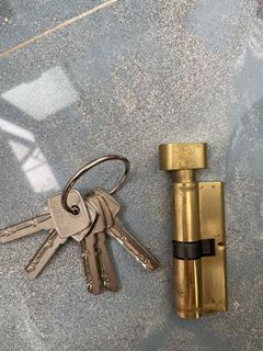（分類：）位於 。 由 alizeebee 提交（商品編號 1107112175，圖片 1）。簡介： 。