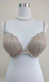 🆕Bali bra 38DD/40D, Women's Fashion, Tops, Blouses on Carousell