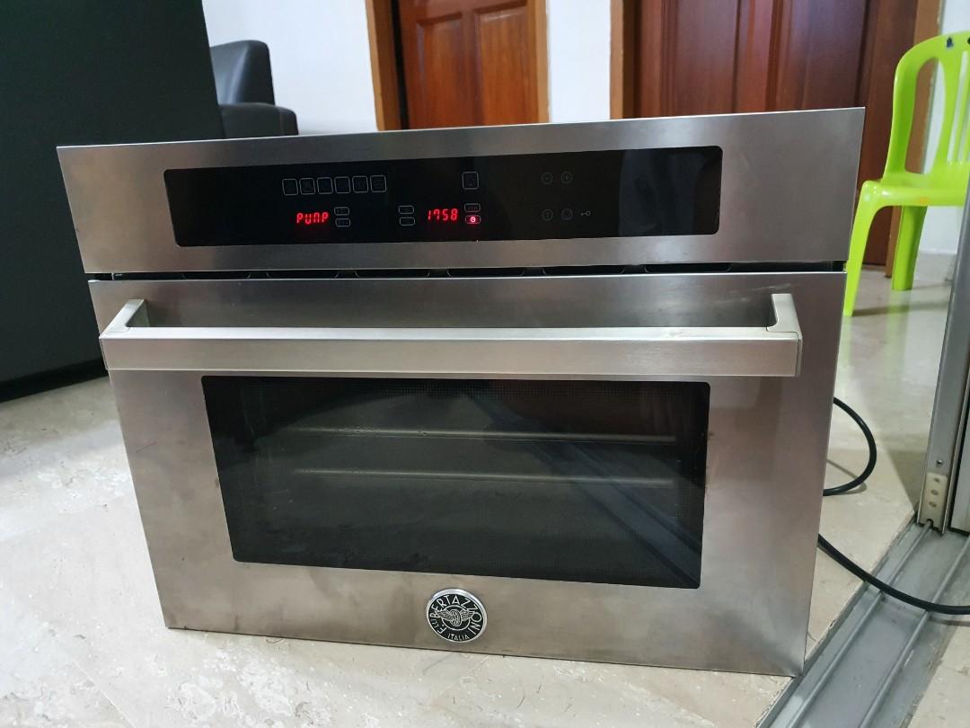 Bertazzoni Steam Oven, TV & Home Appliances, Kitchen Appliances, Ovens