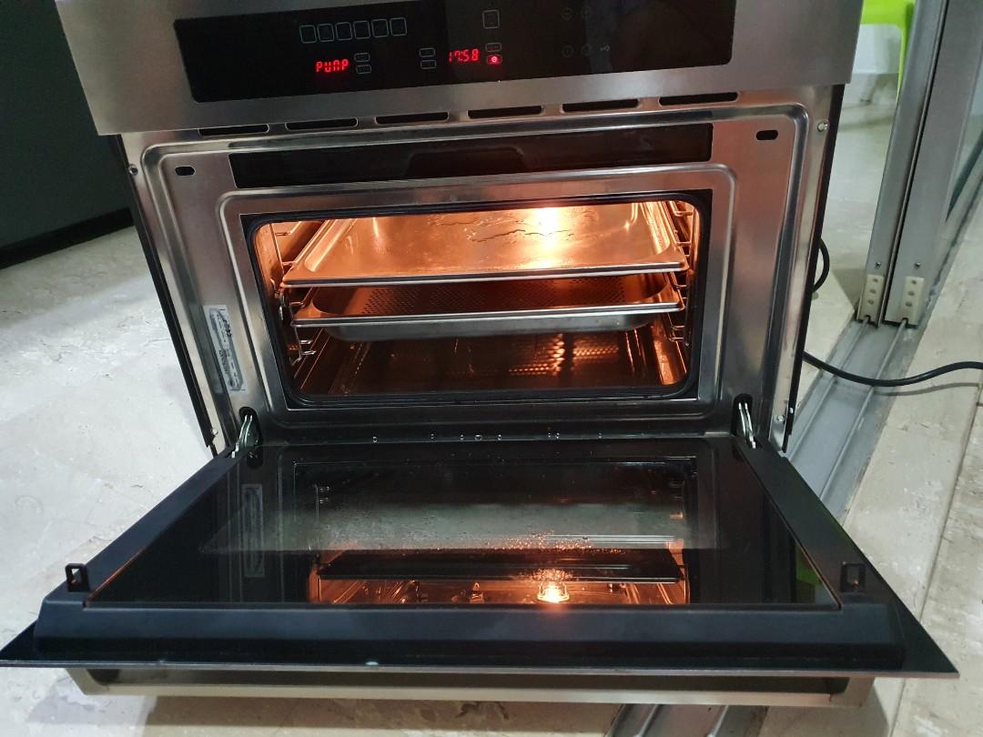 Bertazzoni Steam Oven, TV & Home Appliances, Kitchen Appliances, Ovens
