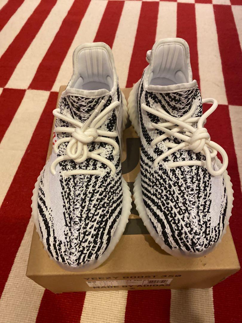 Yeezy boost deals 35 womens zebra