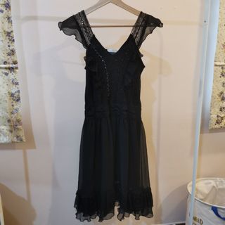 (Category: ) located in . Submitted by oren__preloved (Listing ID 1107223991, Image 1). Description: .
