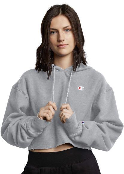 Champion Cropped Hoodie, Women's Fashion, Coats, Jackets and Outerwear on  Carousell