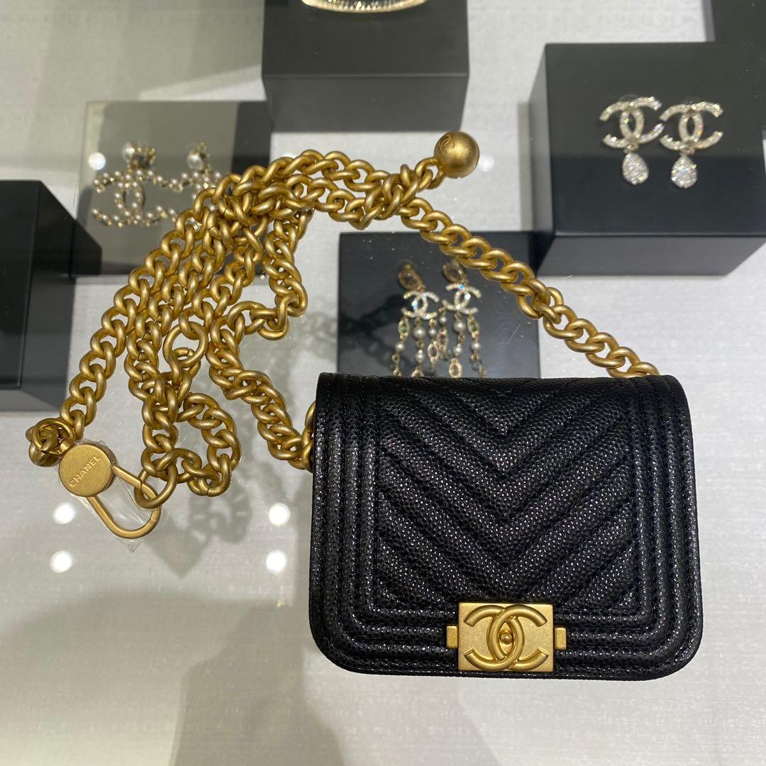 Chanel boy top waist bag