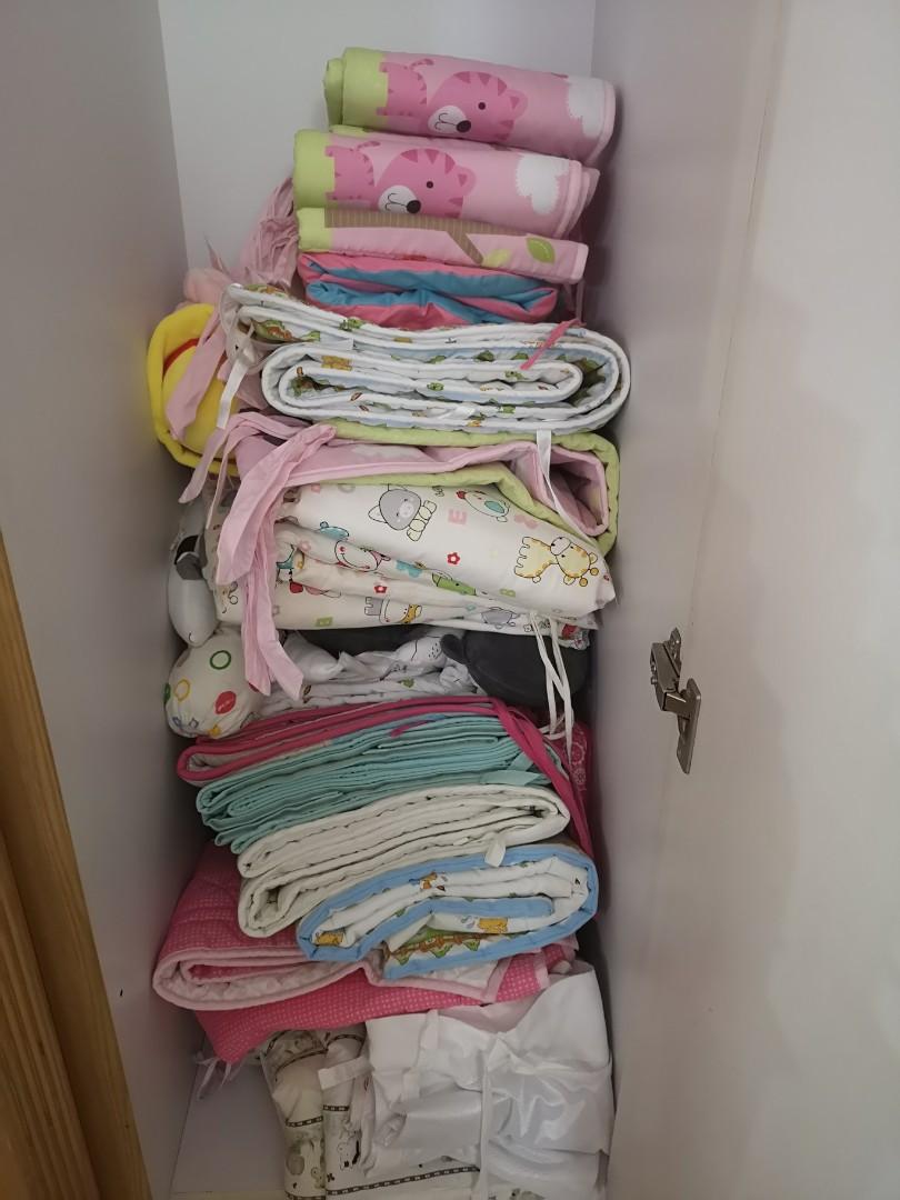 Cot bumper (Category: Cots & Cribs) located in Singapore. Submitted by helen.92 (Listing ID 1107110205, Image 1). Description: .