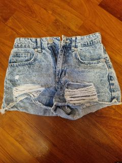 (Category: ) located in . Submitted by dollydarly (Listing ID 1107056647, Image 1). Description: .