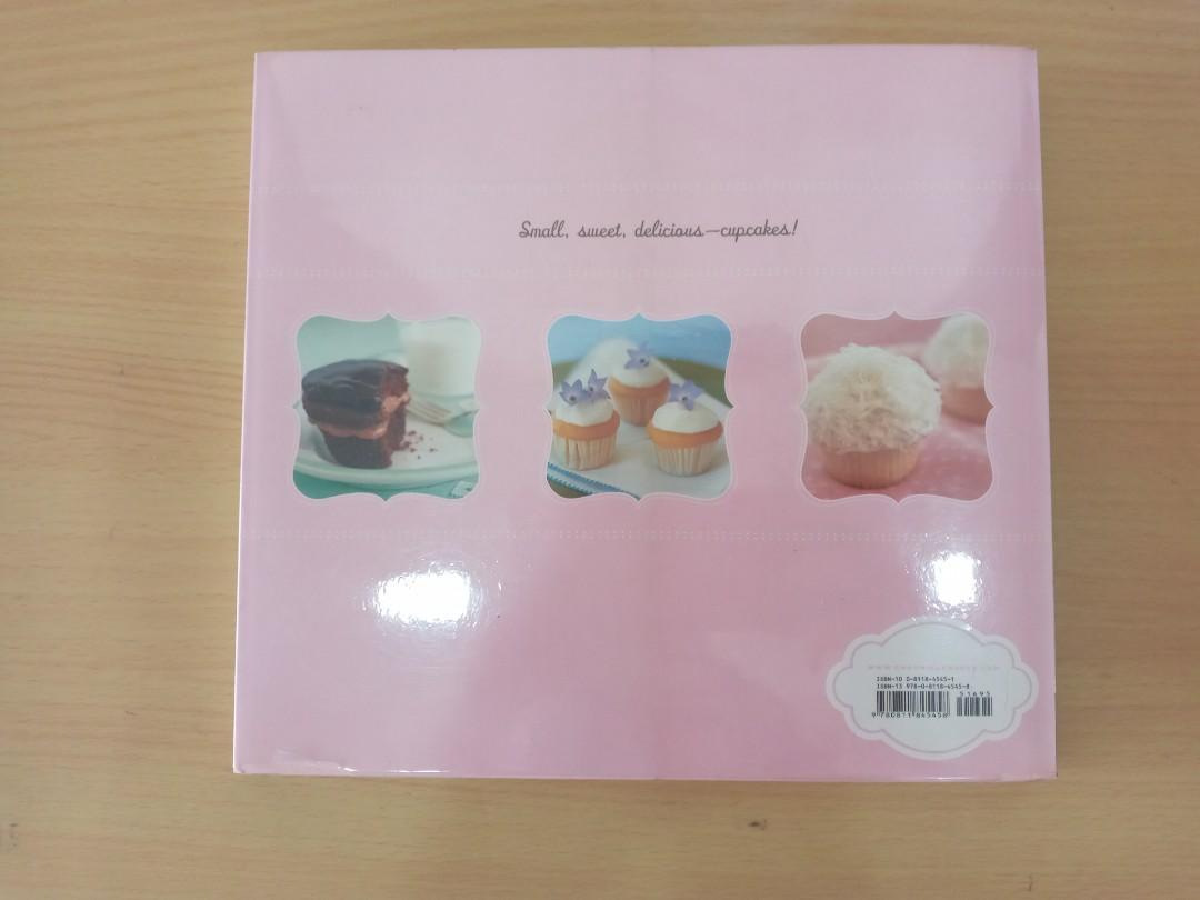 Cupcakes! By Elinor Klivans Baking Book (Category: Storybooks) located in Batangas. Submitted by tins_closet88 (Listing ID 1107032507, Image 2). Description: like new.
